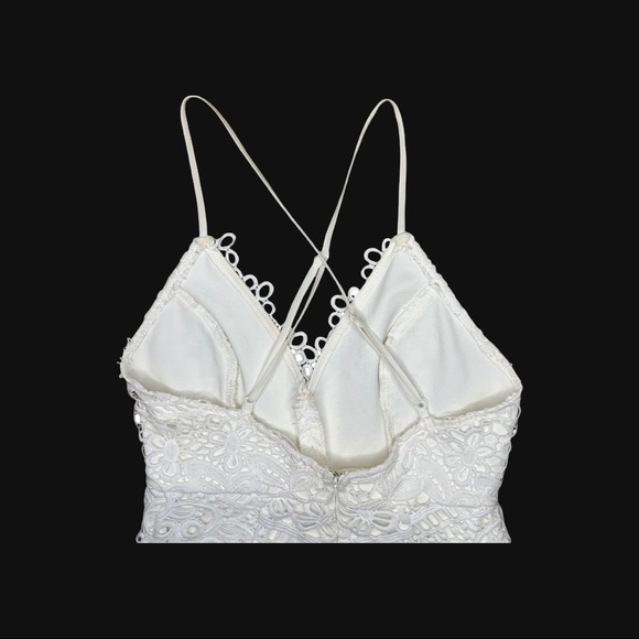 Astr the Label lace dress - Picture 9 of 16